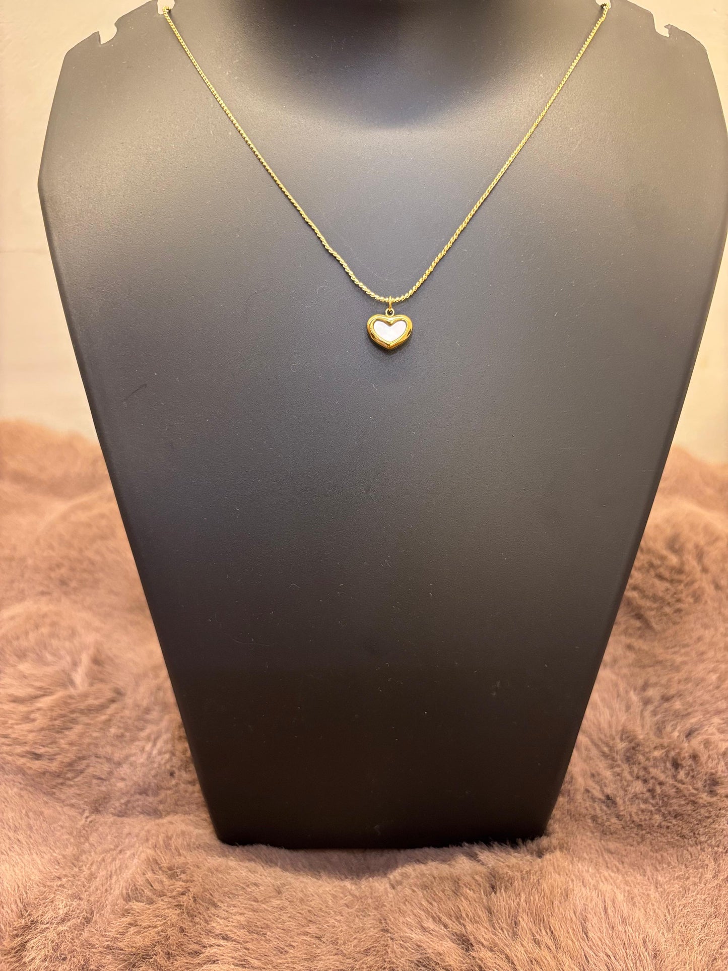 Aurea Heart Necklace