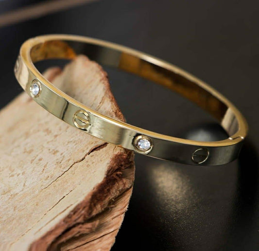 🛠️ Gleya Eternity Rivet Cuff ✨
