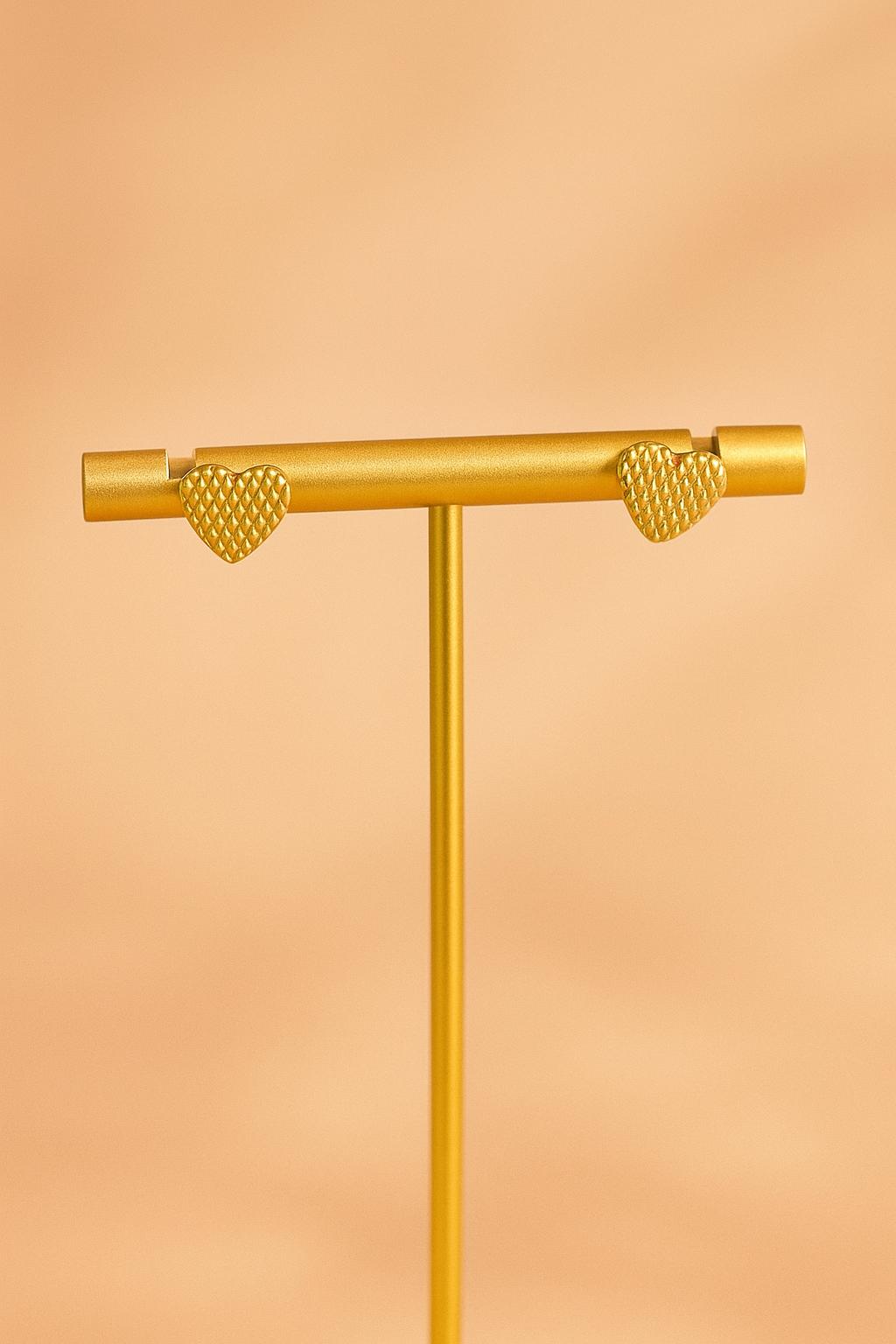 Textured Heart Studs ✨