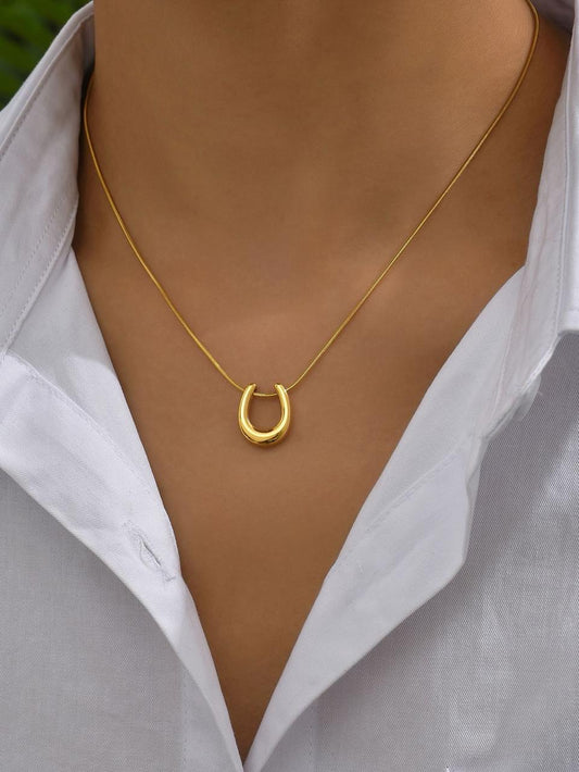 Luna Grace Pendant Necklace