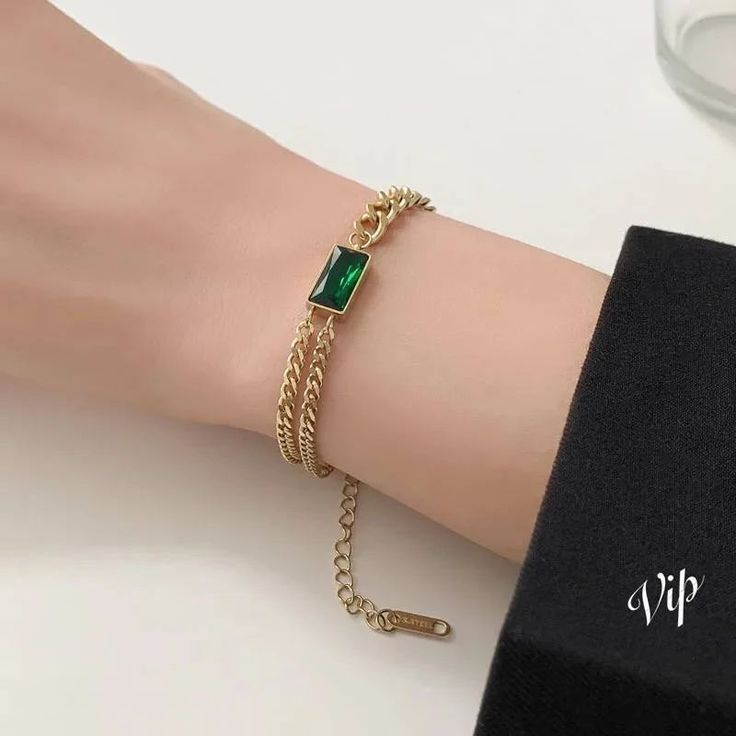 š Emerald Edge Bracelet