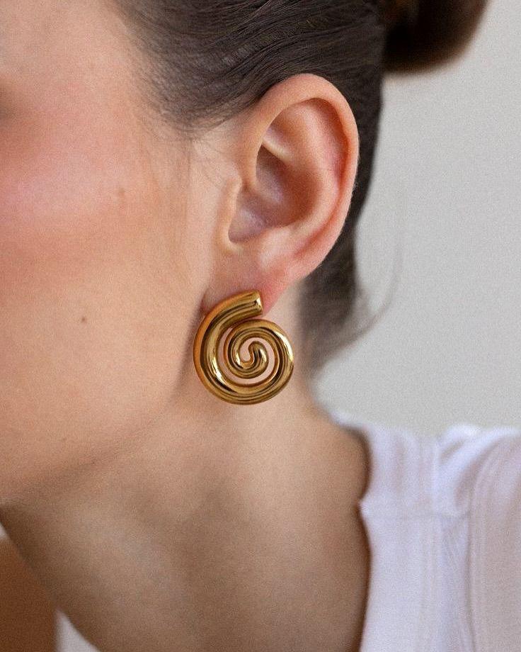 🌀 Gleya Spiral Loop Statement Studs 🌀