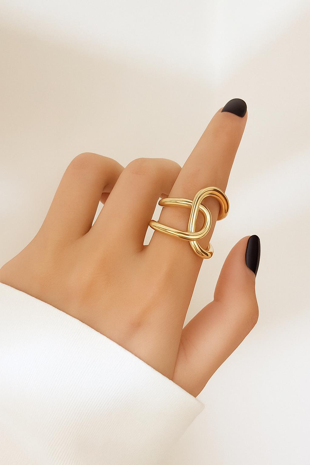 Infinite Luxe Knot Ring ✨