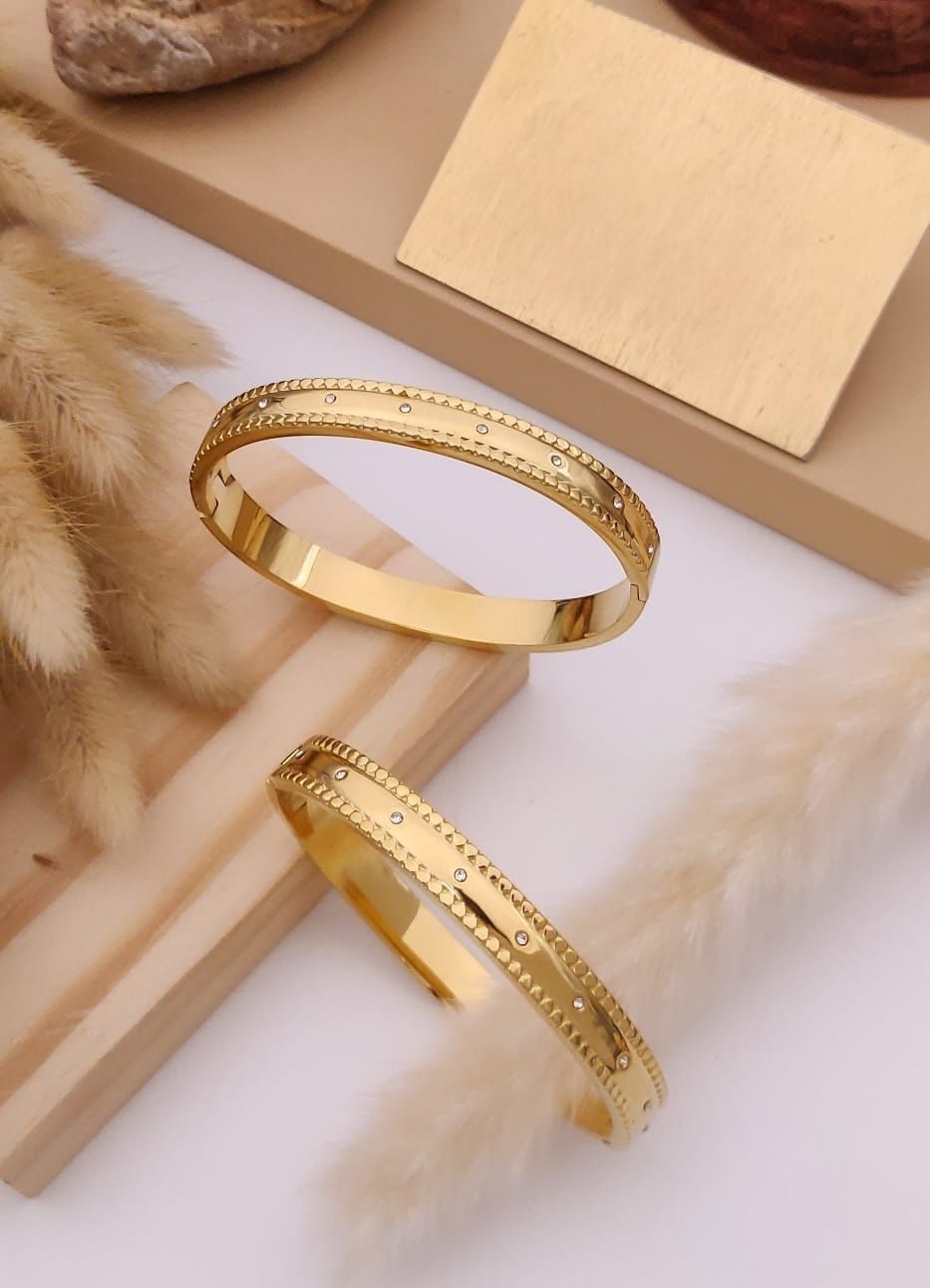 Elegant Dual-Layer Matte Shine Bangles