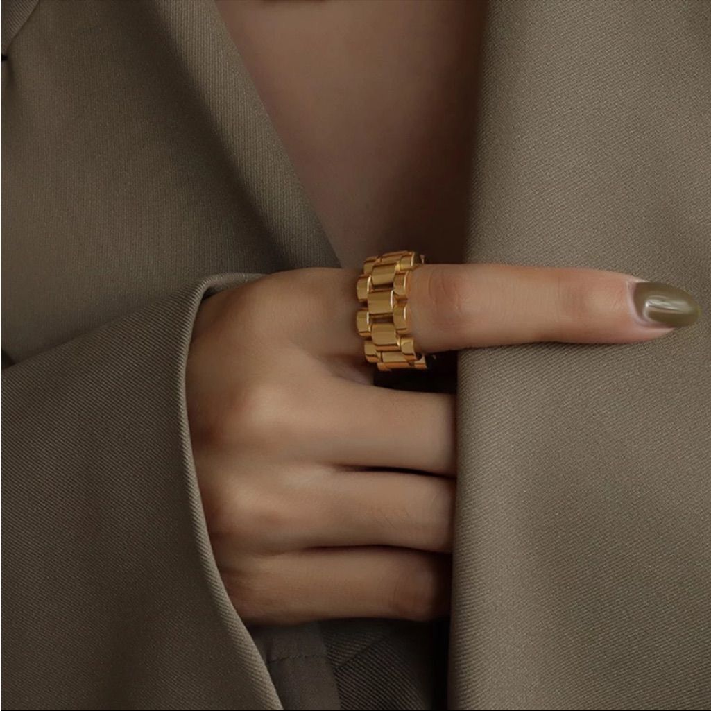 Gleya Bold Link Ring